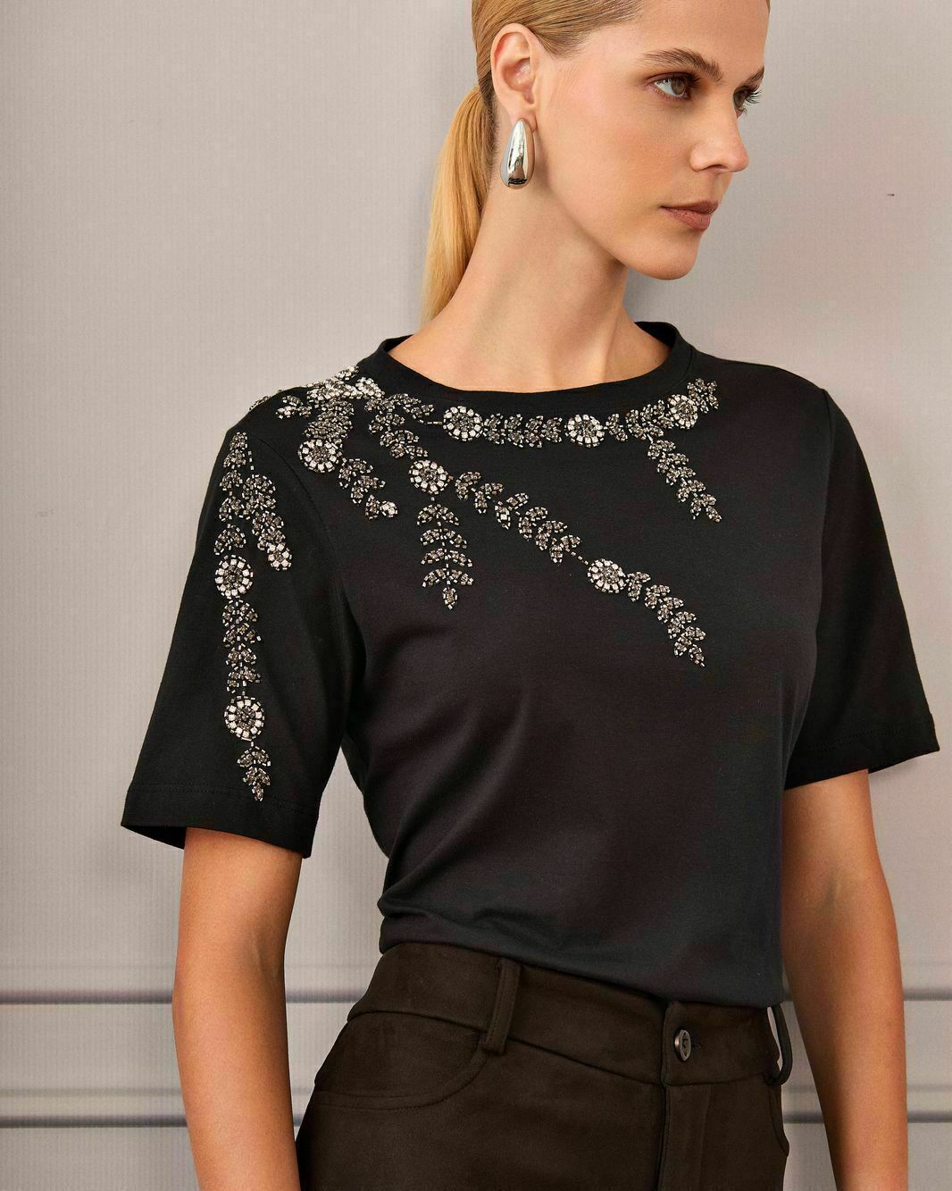 T SHIRT BORDADO FLORAL